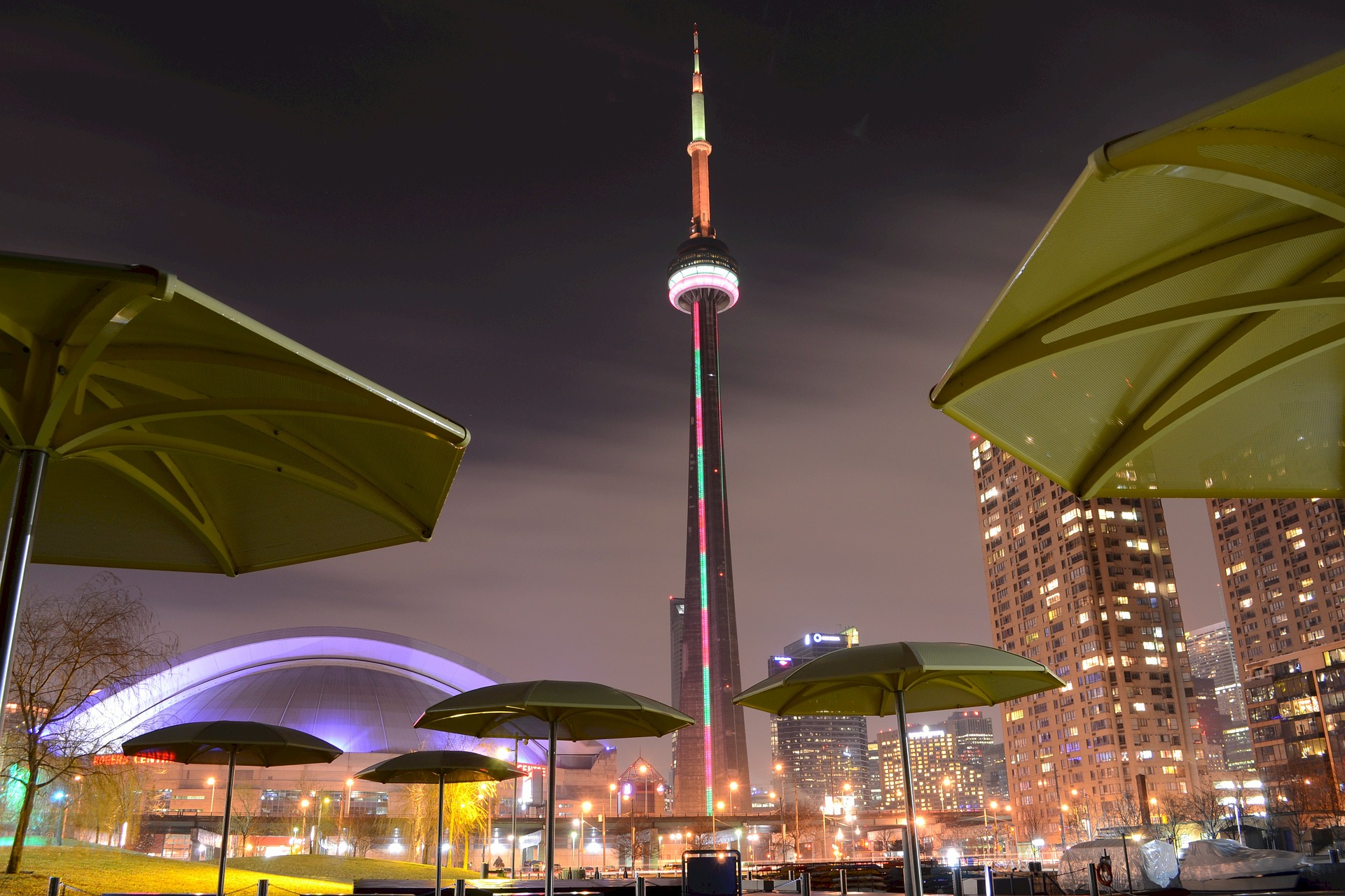 32-Best Holiday Destinations: Toronto, Canada